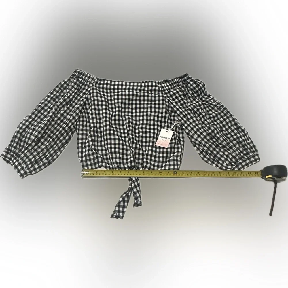 Forever 21 Cropped Buffalo Check Peasant Top w/Tie Front-Size Medium (NWT) - Picture 4 of 9